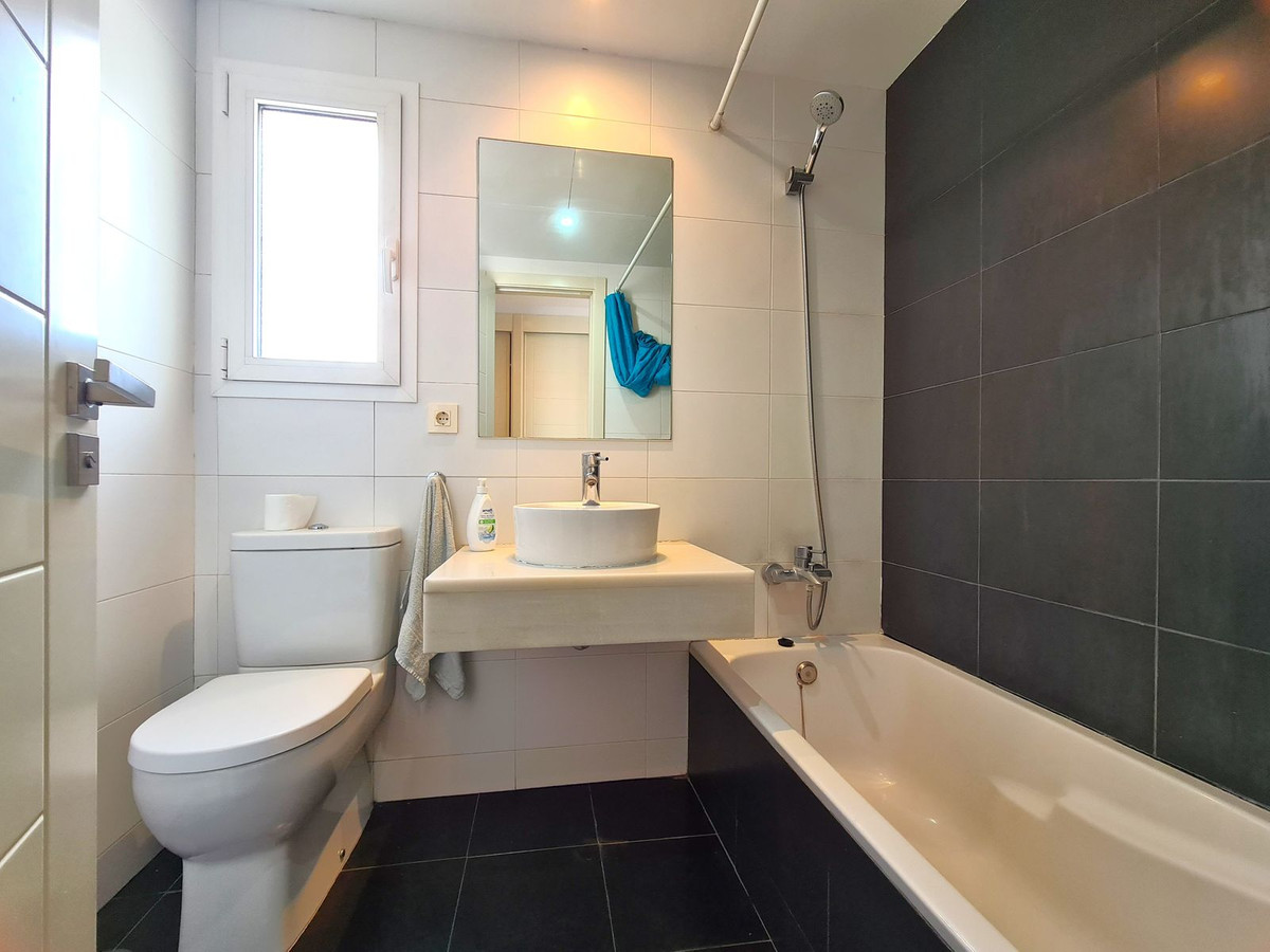 Middle Floor Apartment bilde 6