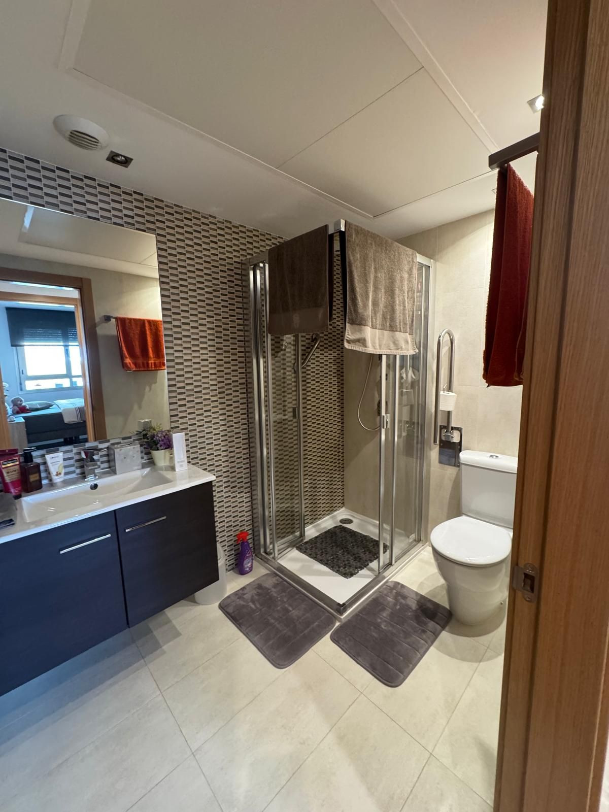 Middle Floor Apartment bilde 7