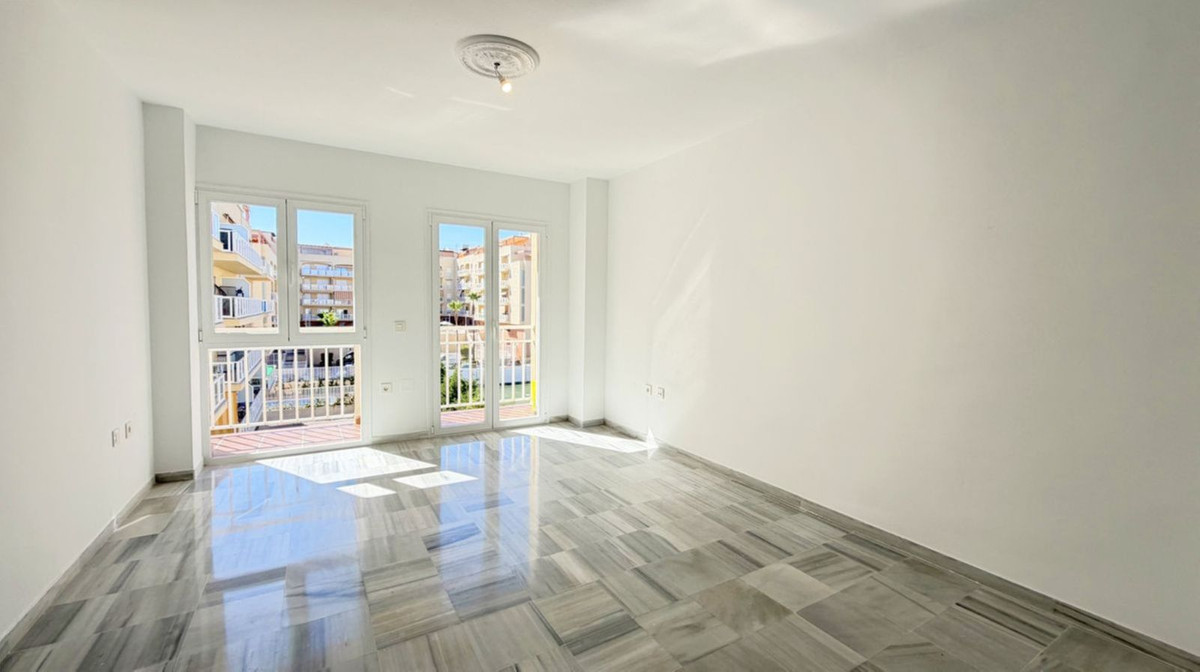 Middle Floor Apartment bilde 1