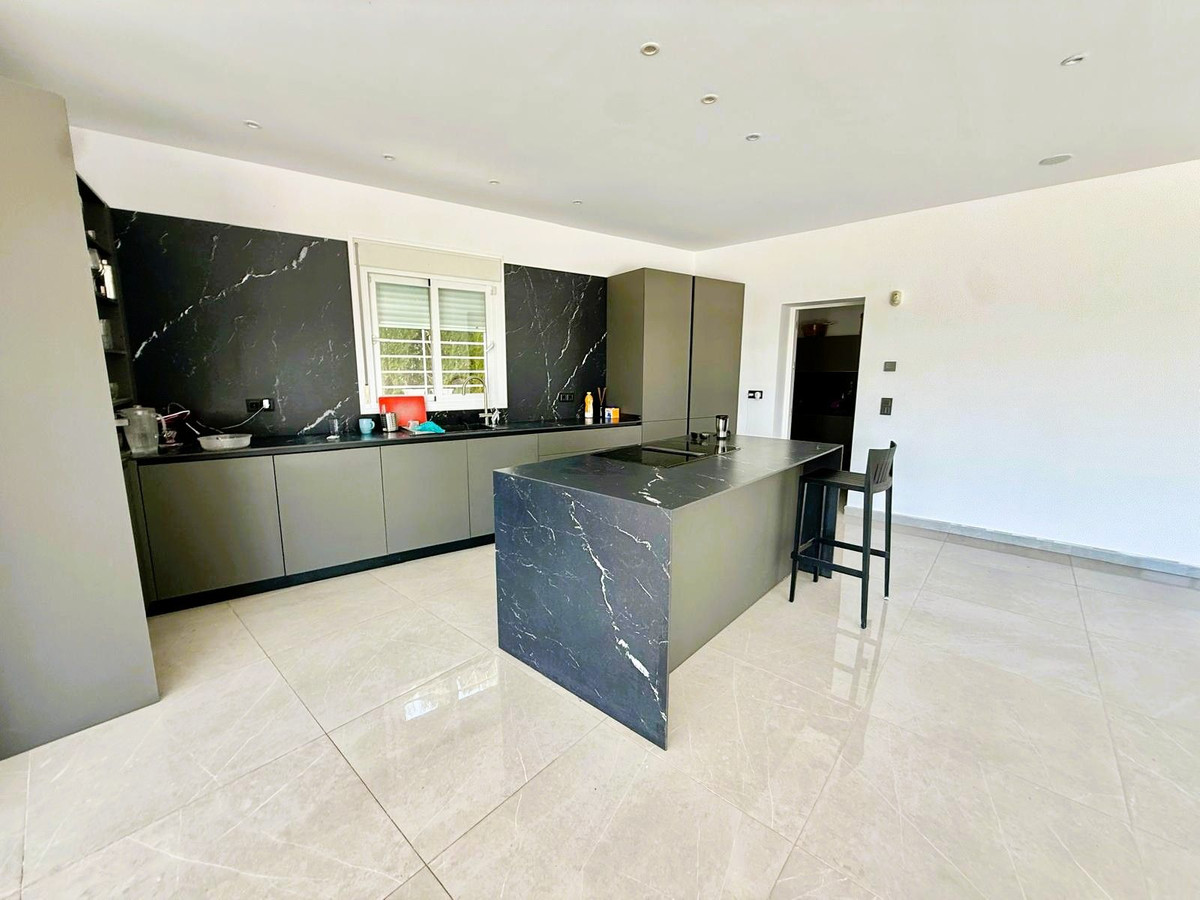 Detached Villa bilde 5