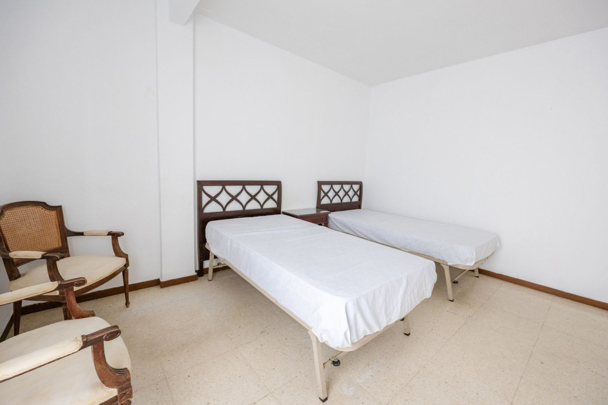 Middle Floor Apartment bilde 12