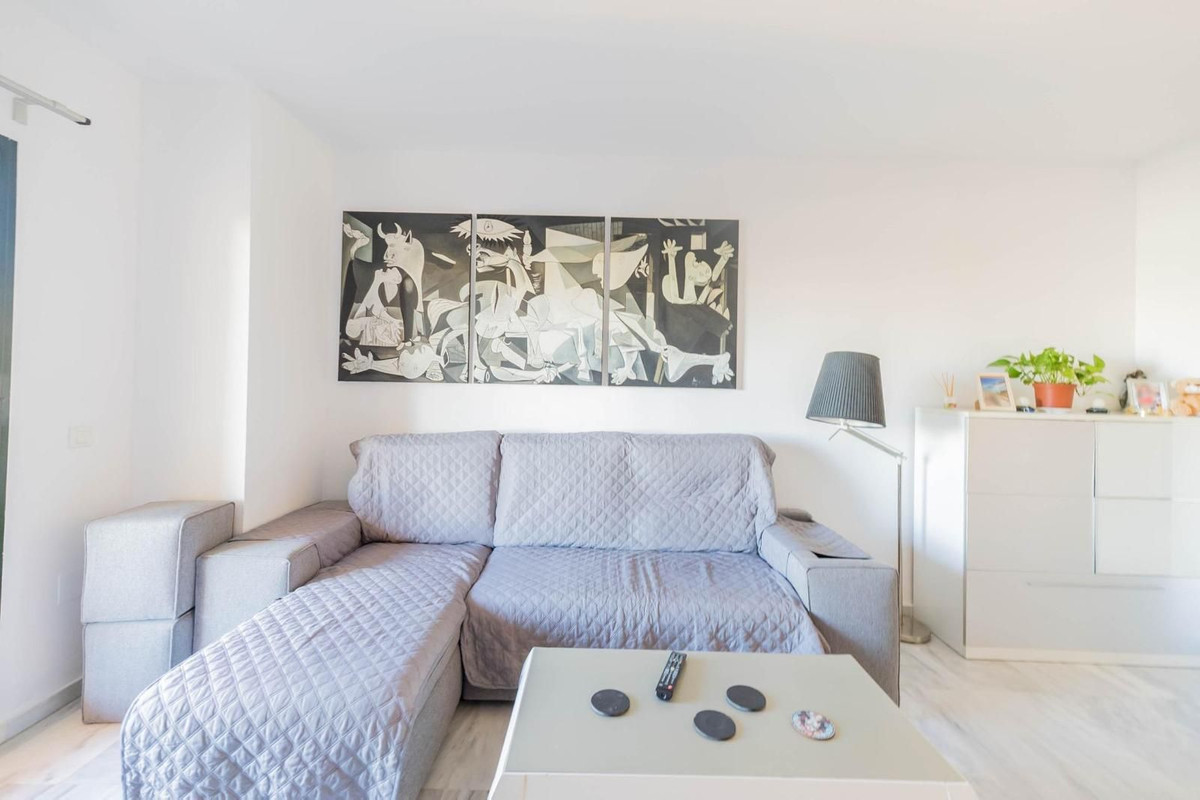 Middle Floor Apartment bilde 2