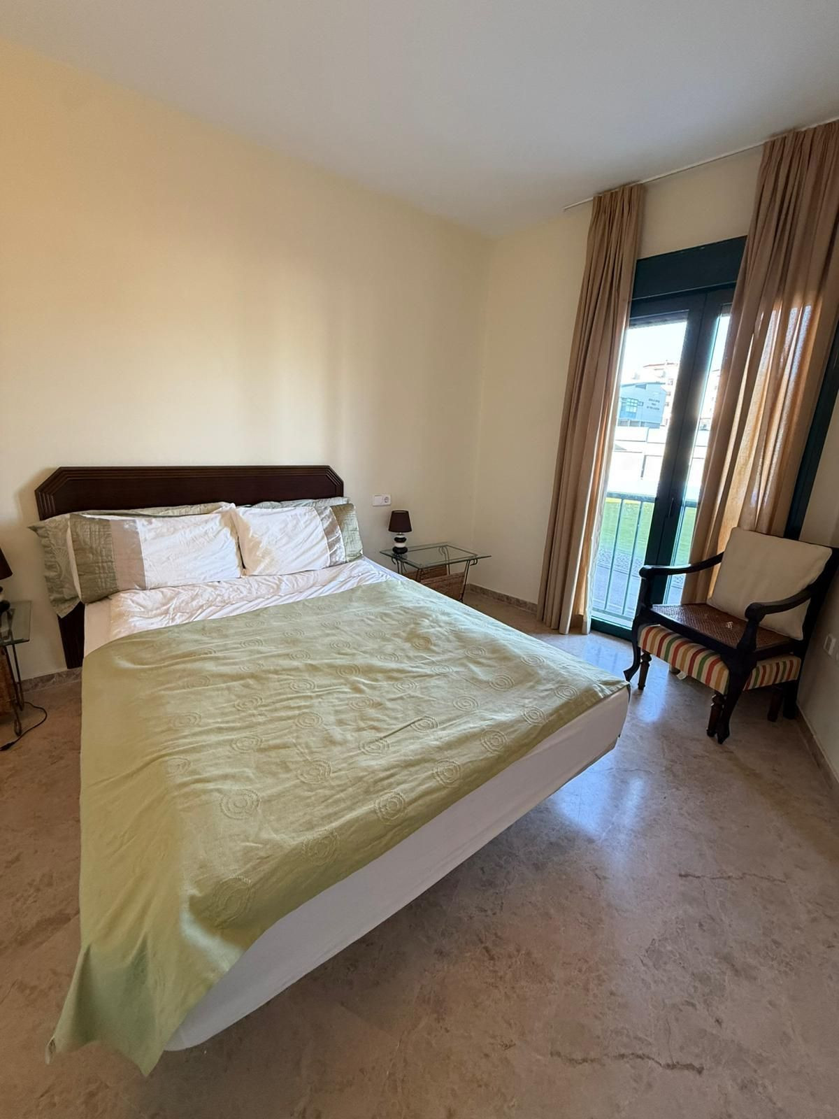 Middle Floor Apartment bilde 14