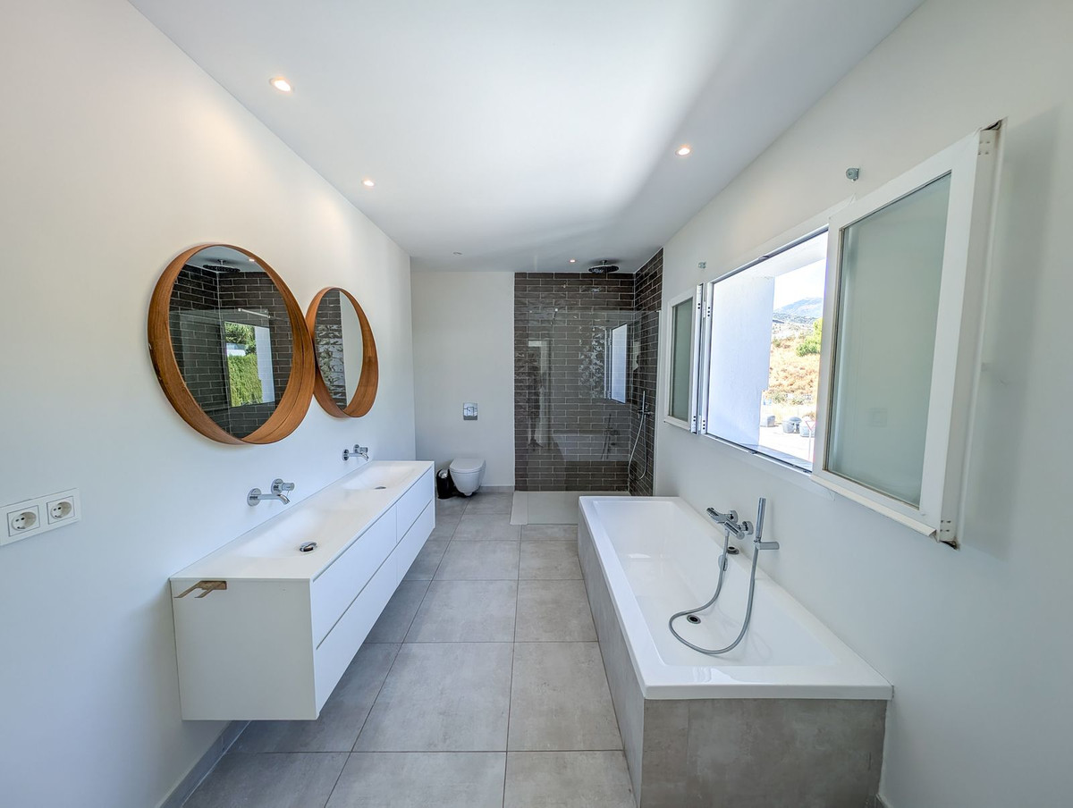 Detached Villa bilde 47