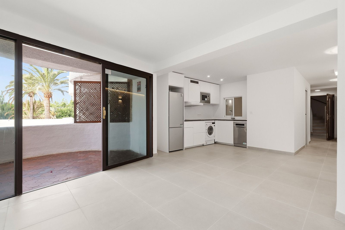 Middle Floor Apartment bilde 13