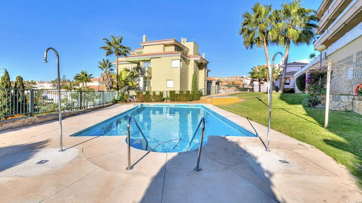 Middle Floor Apartment bilde 17