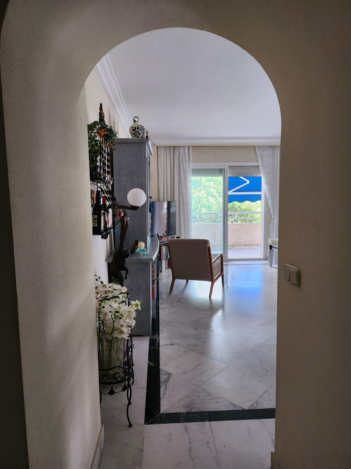 Middle Floor Apartment bilde 26