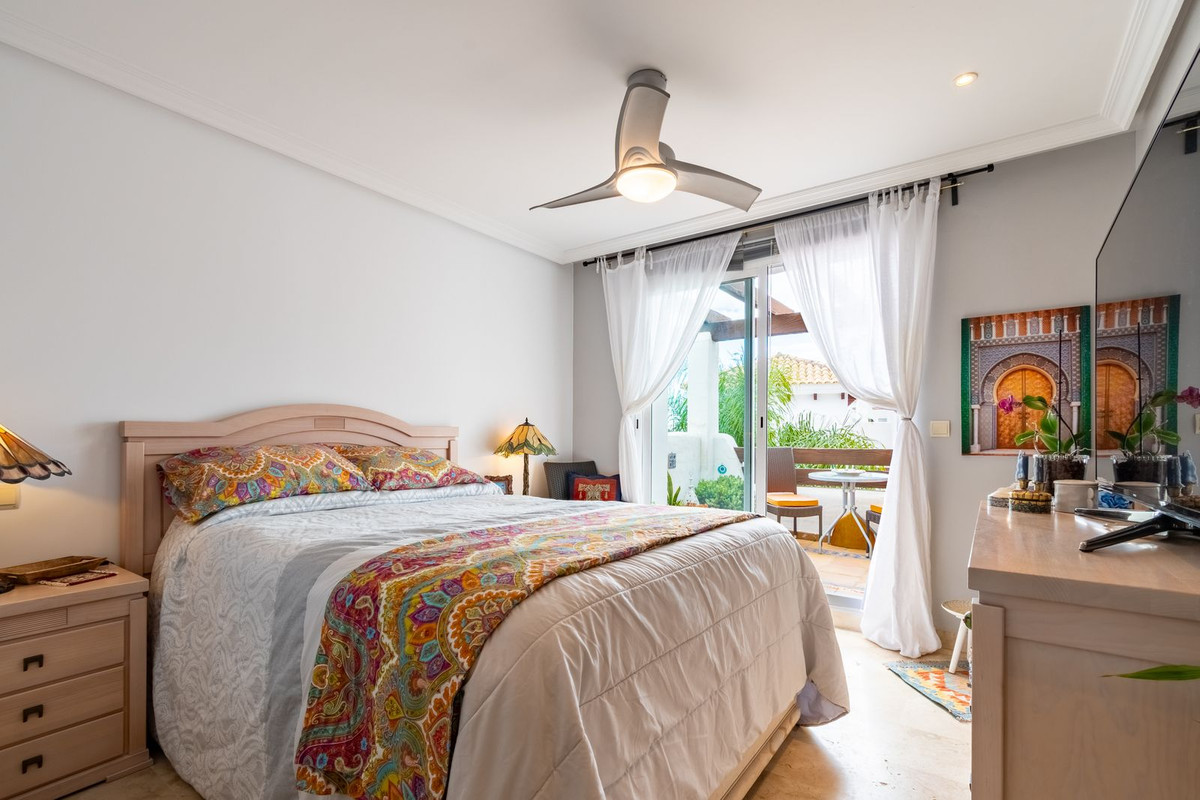 Middle Floor Apartment bilde 26