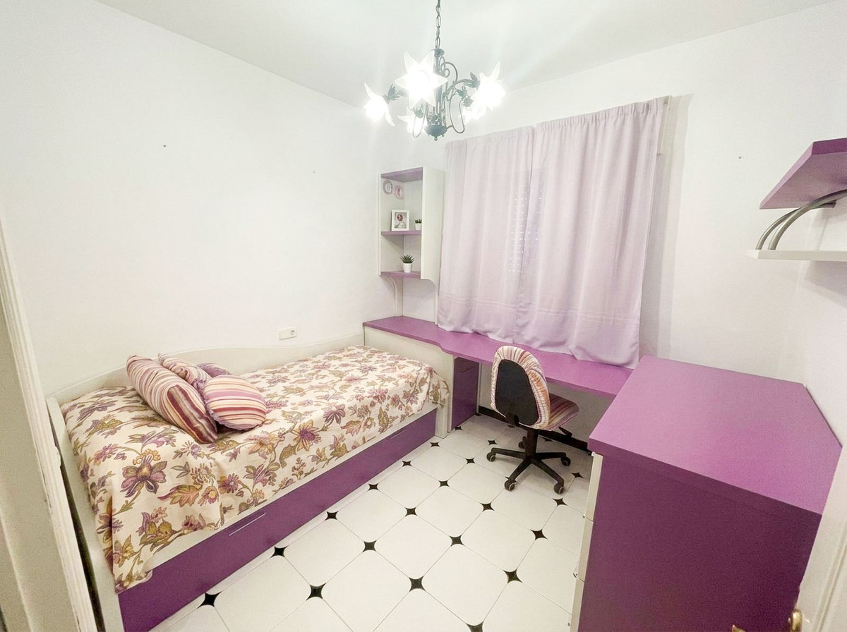 Middle Floor Apartment bilde 9