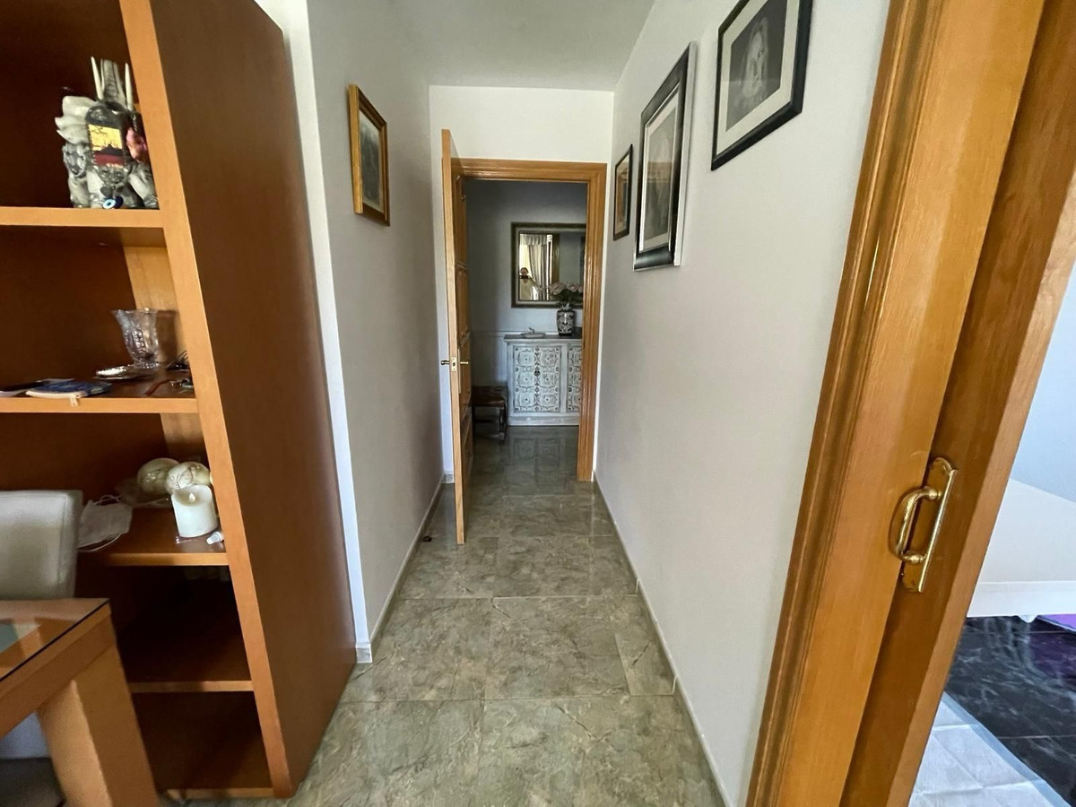 Middle Floor Apartment bilde 8