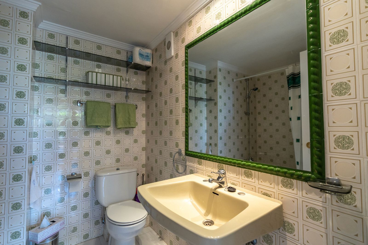 Middle Floor Apartment bilde 13