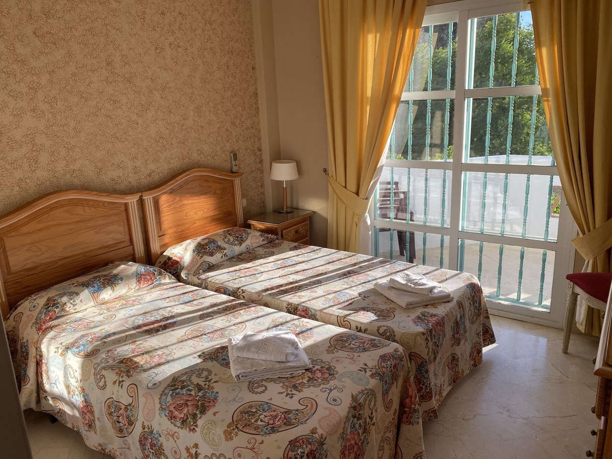 Middle Floor Apartment bilde 13