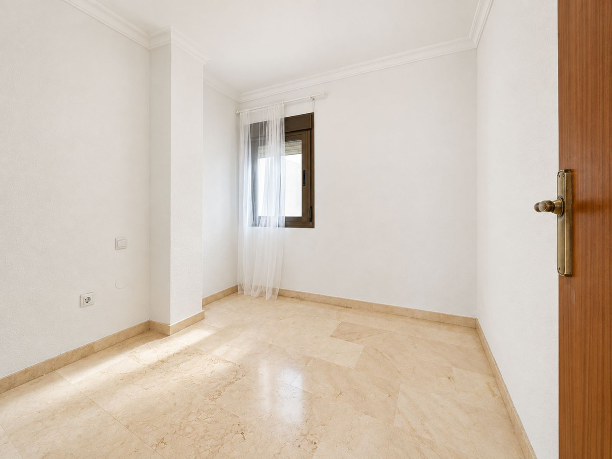 Middle Floor Apartment bilde 23