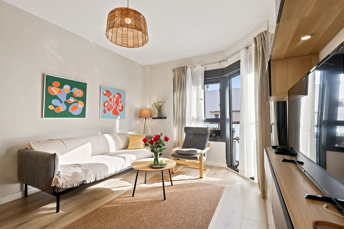 Middle Floor Apartment bilde 6