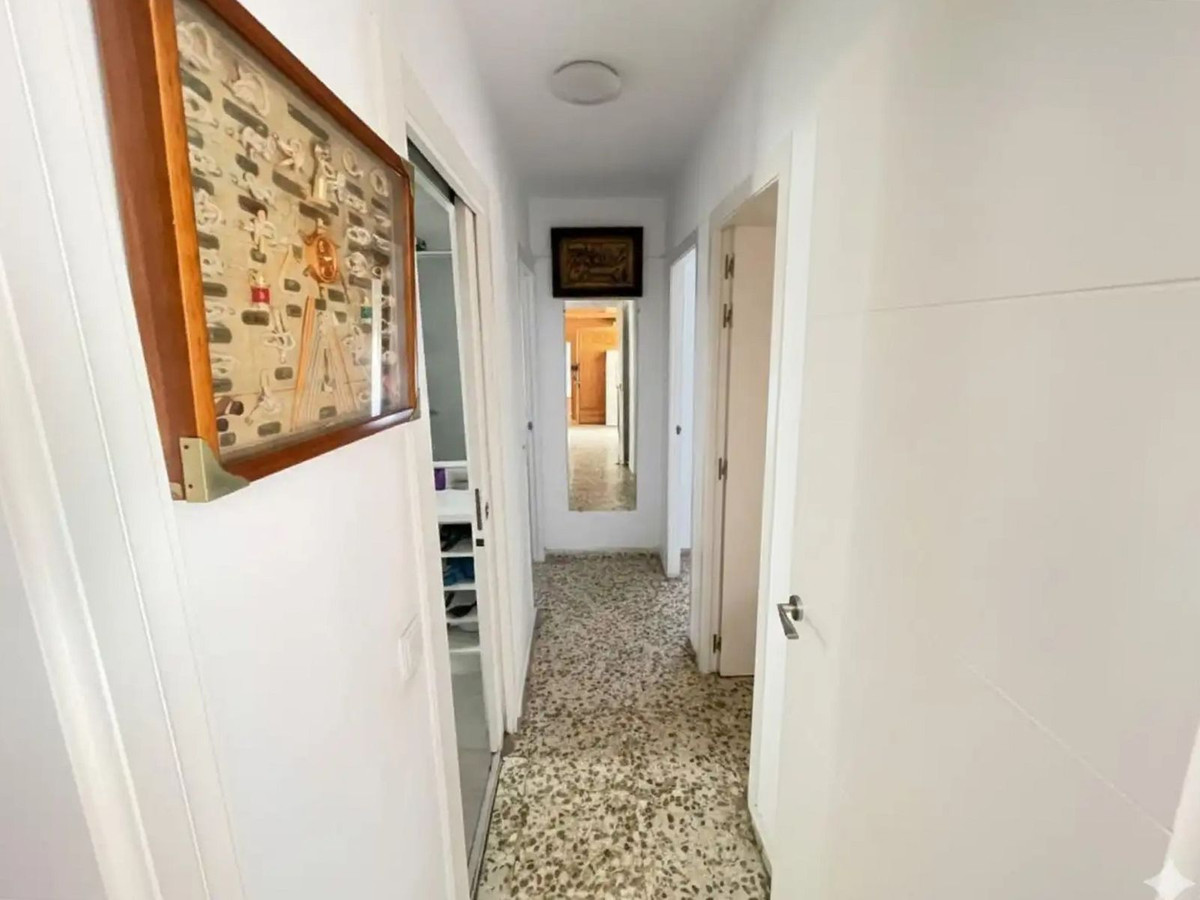 Middle Floor Apartment bilde 11