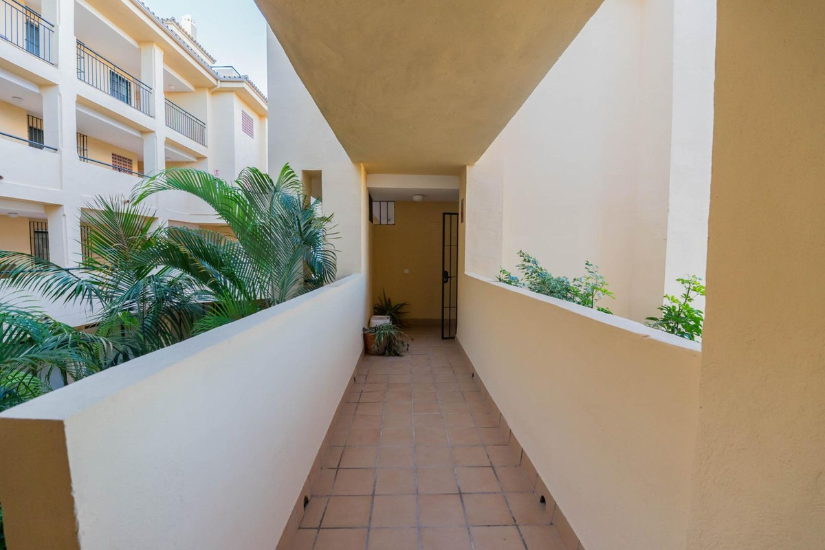 Middle Floor Apartment bilde 5