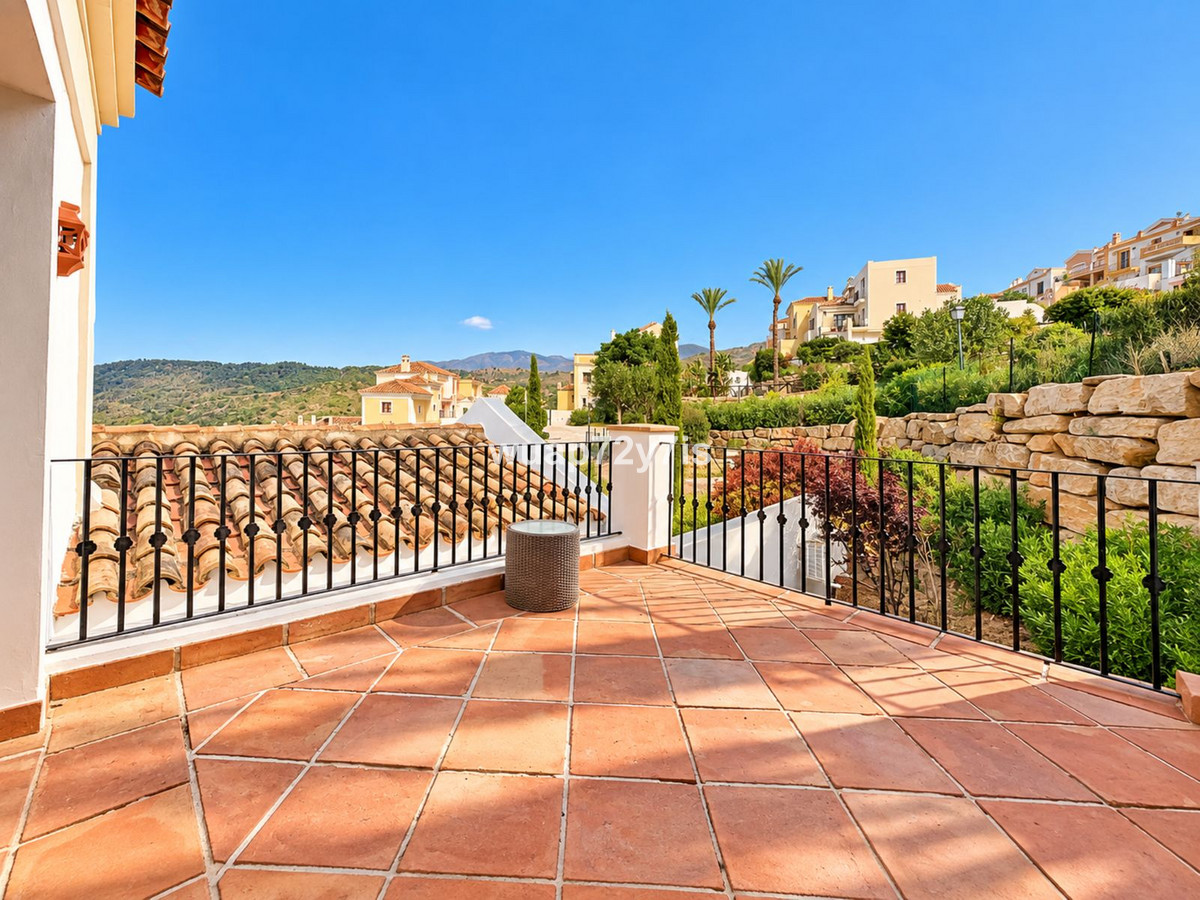 Semi-Detached House bilde 26