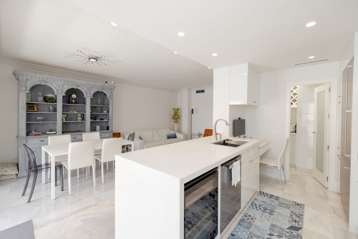 Middle Floor Apartment bilde 35