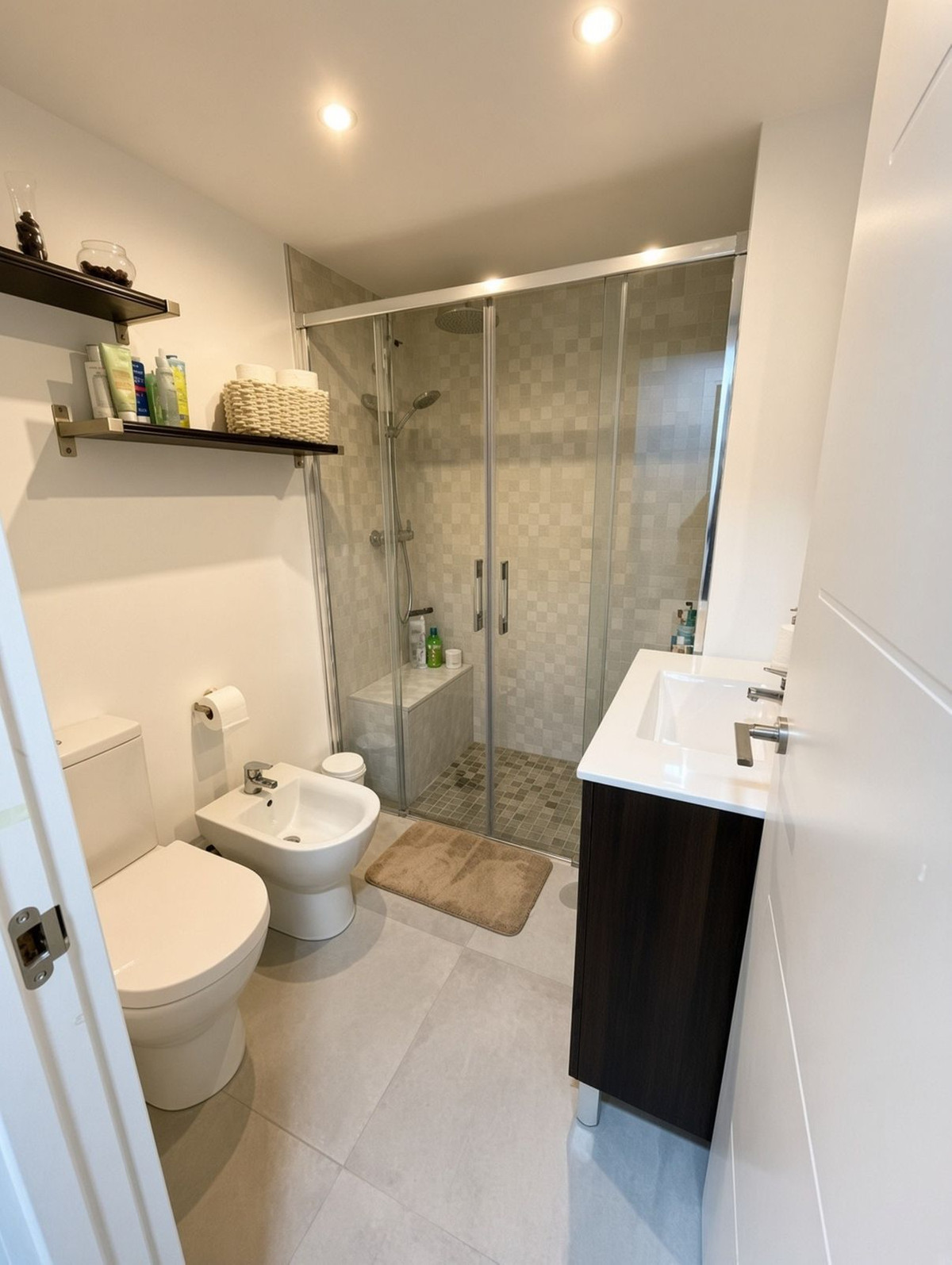 Middle Floor Apartment bilde 9