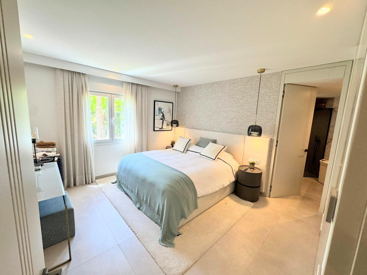 Middle Floor Apartment bilde 24