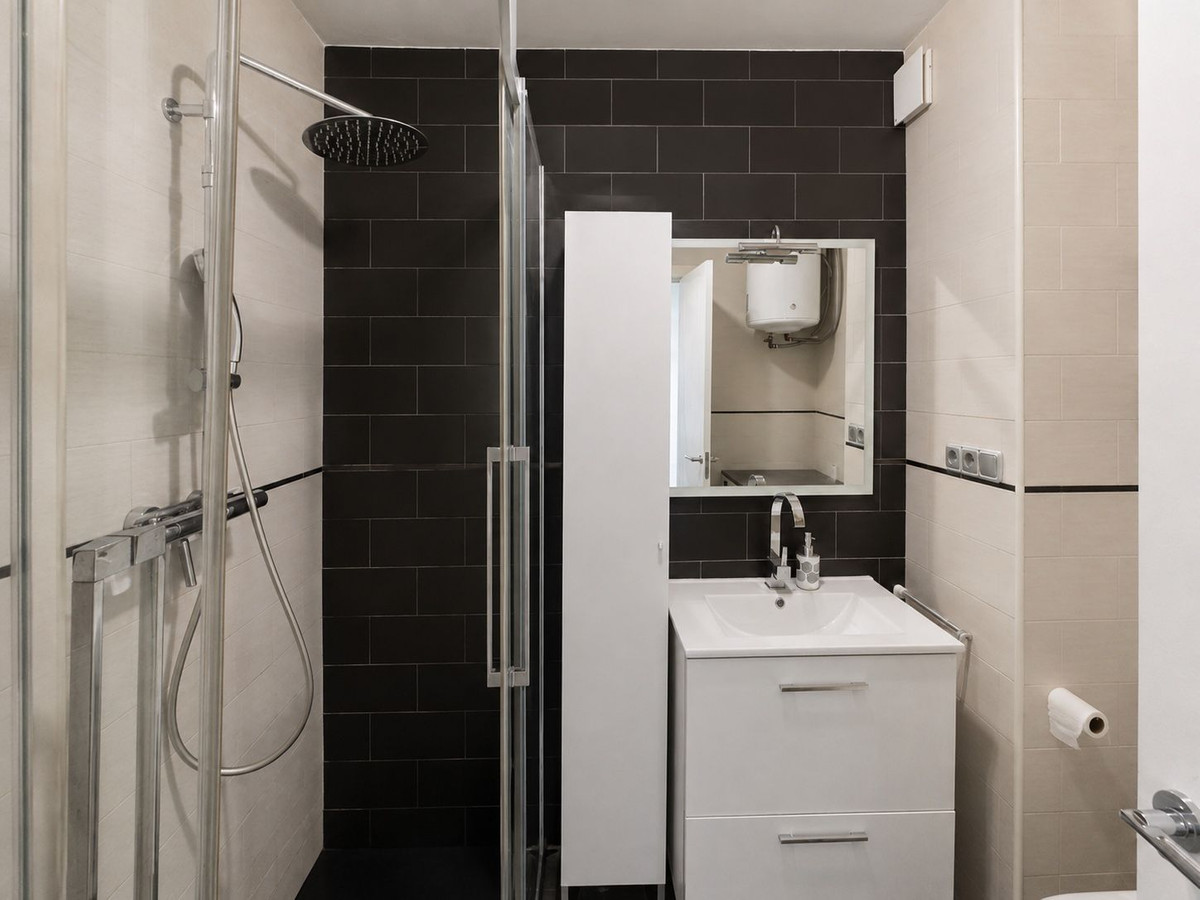 Middle Floor Apartment bilde 12