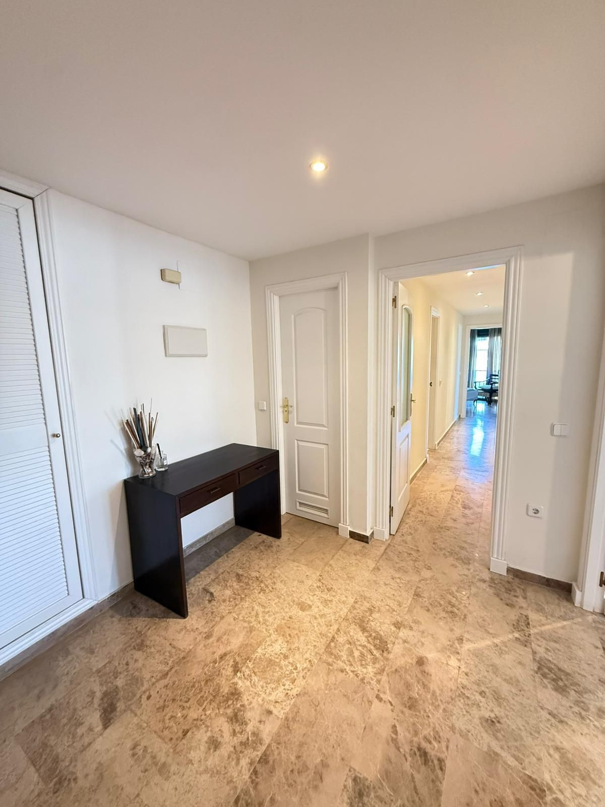 Middle Floor Apartment bilde 17