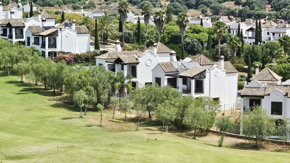 Detached Villa bilde 1
