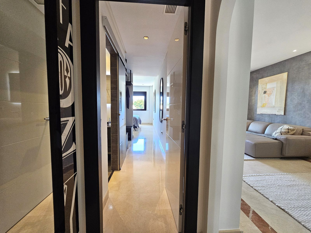 Middle Floor Apartment bilde 18
