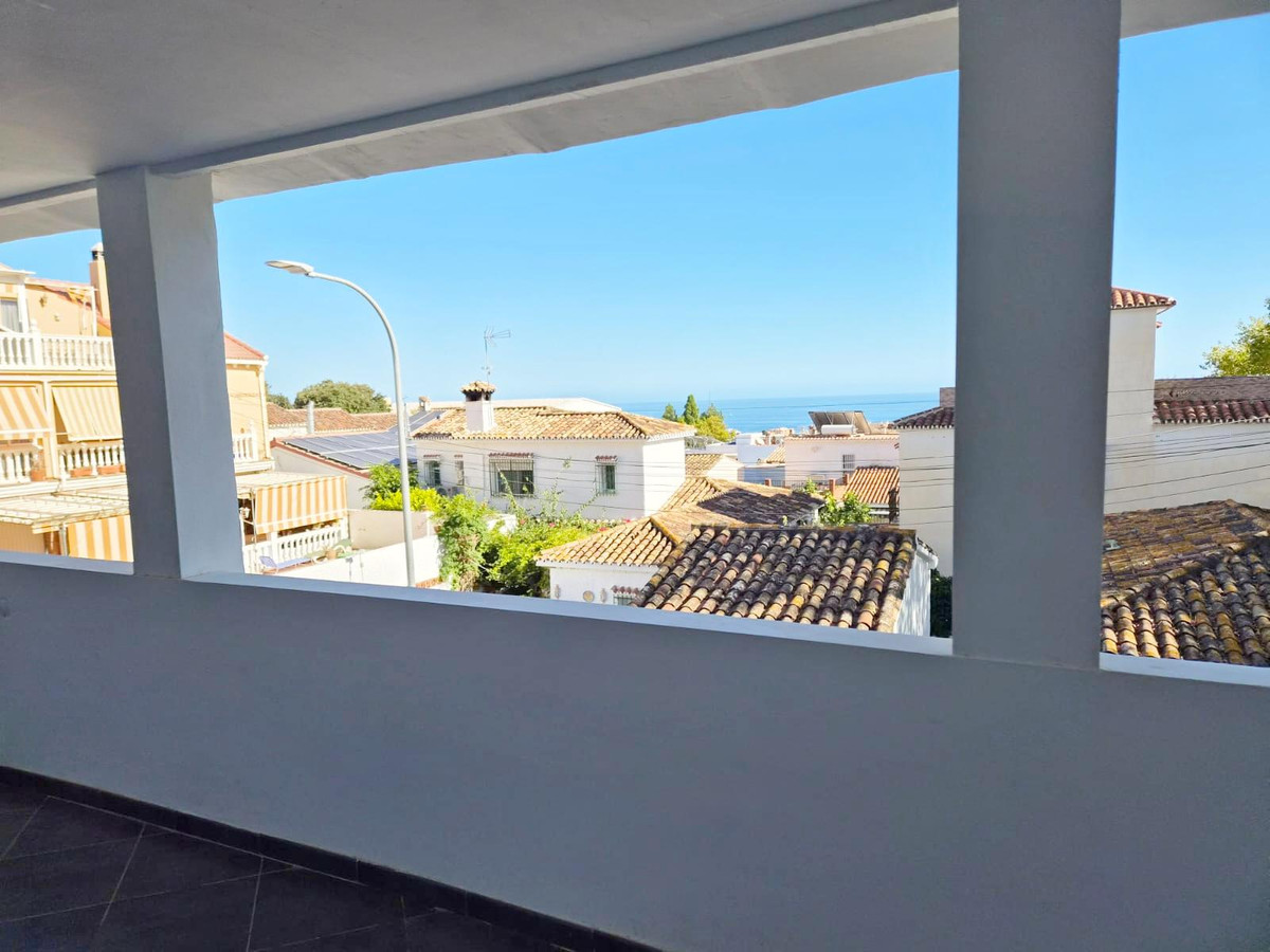 Detached Villa bilde 1