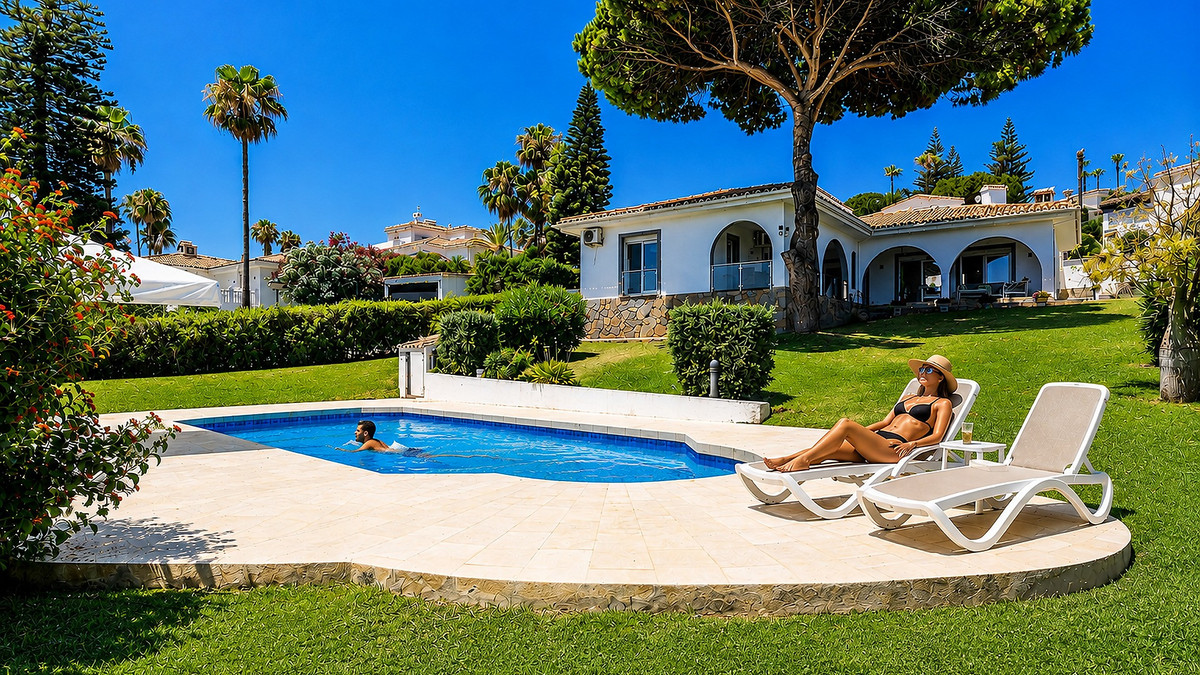 Detached Villa bilde 1