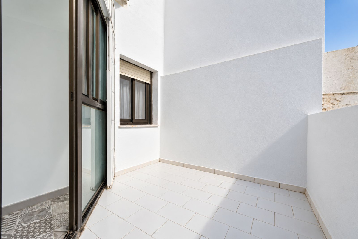 Middle Floor Apartment bilde 35