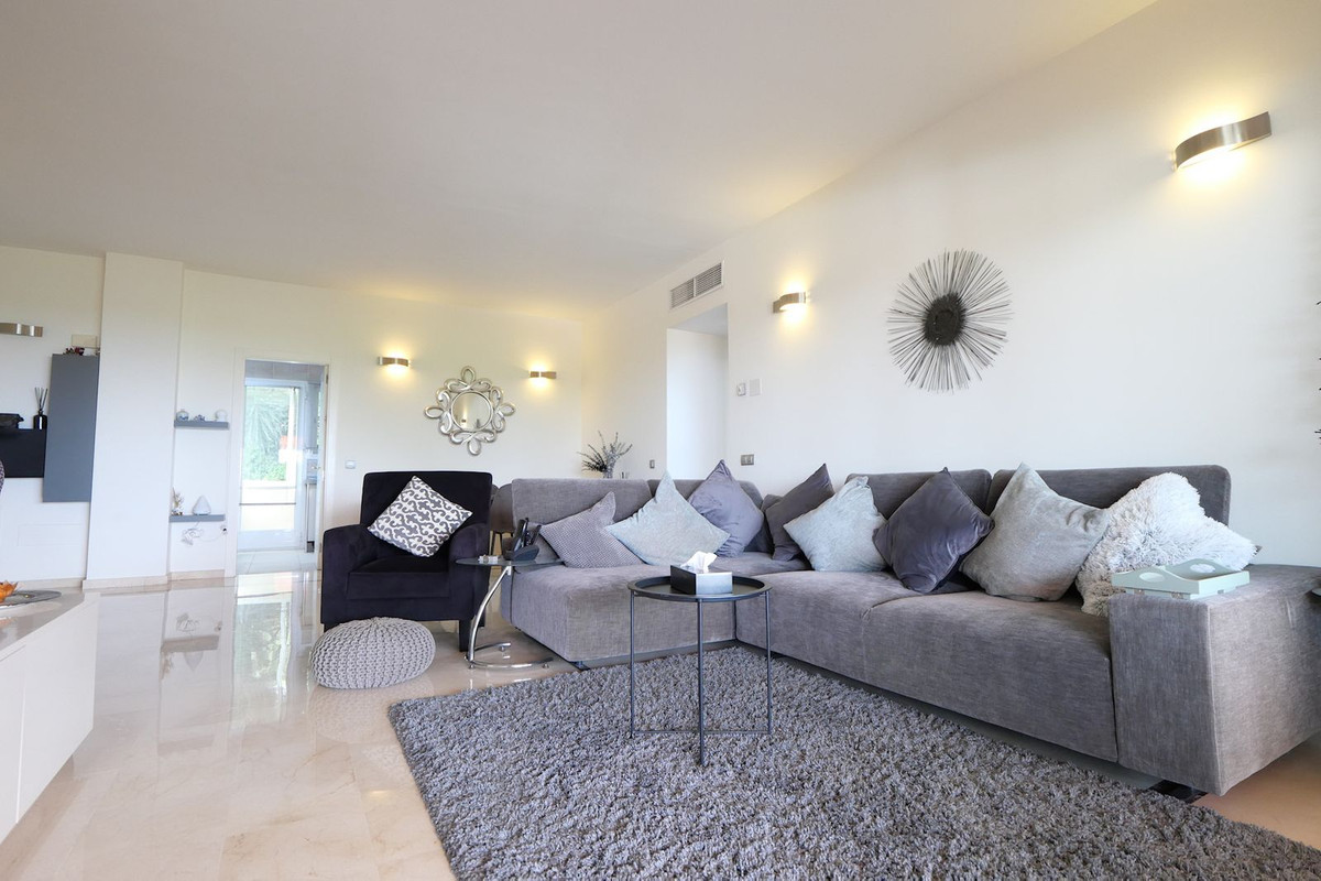 Middle Floor Apartment bilde 4