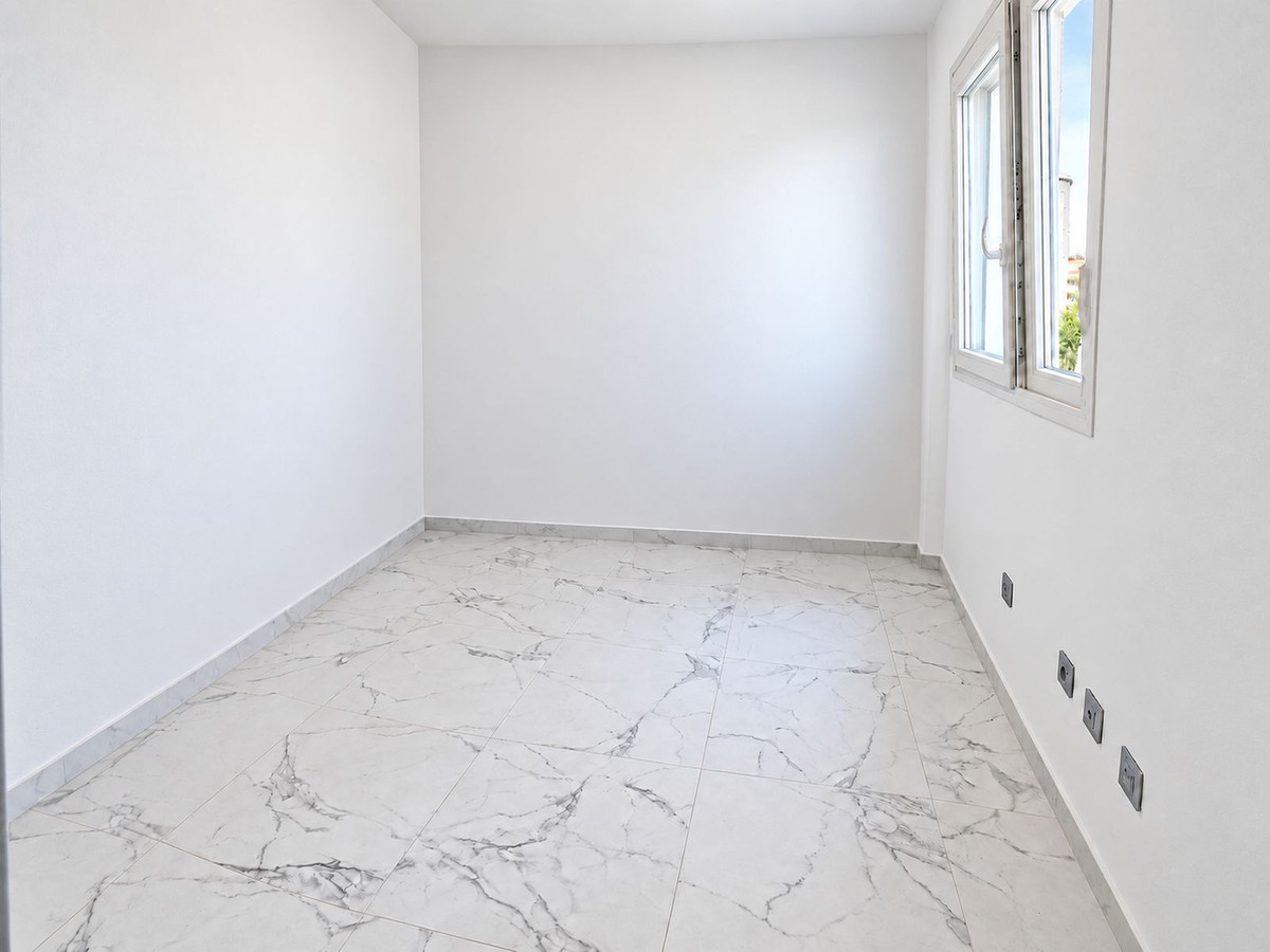 Middle Floor Apartment bilde 15