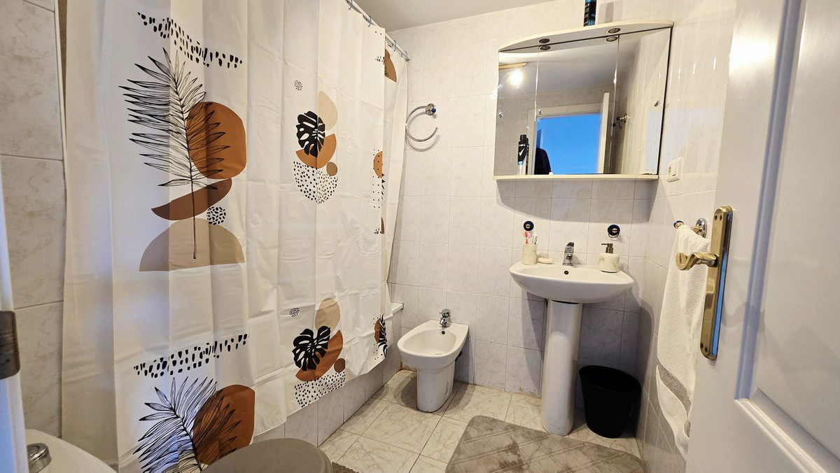 Middle Floor Apartment bilde 19