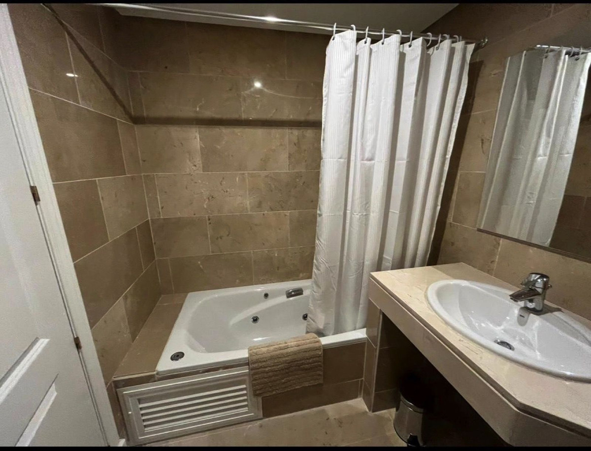 Middle Floor Apartment bilde 16