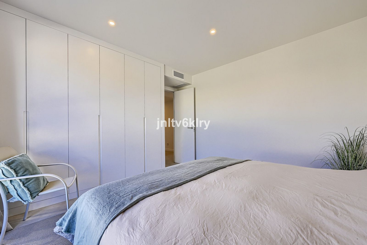 Middle Floor Apartment bilde 22