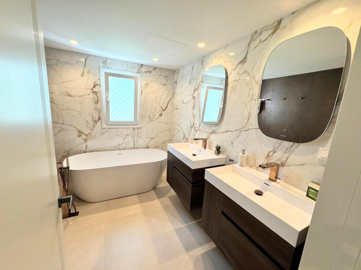 Middle Floor Apartment bilde 30