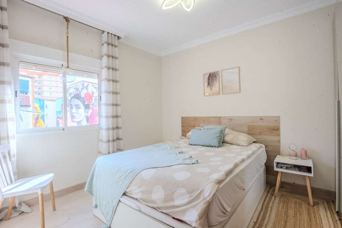 Middle Floor Apartment bilde 14