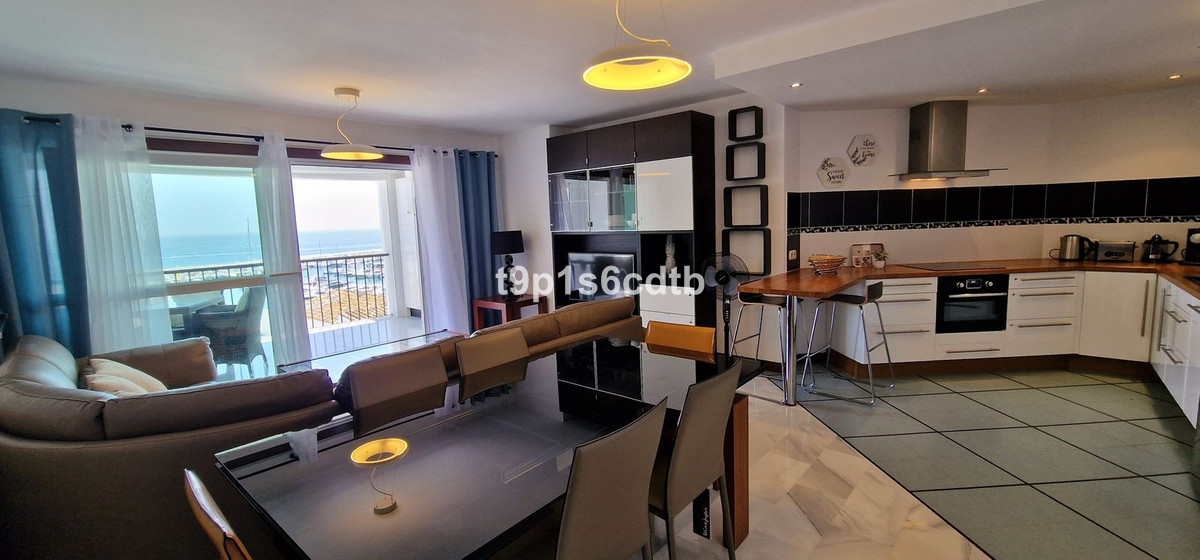 Middle Floor Apartment bilde 8