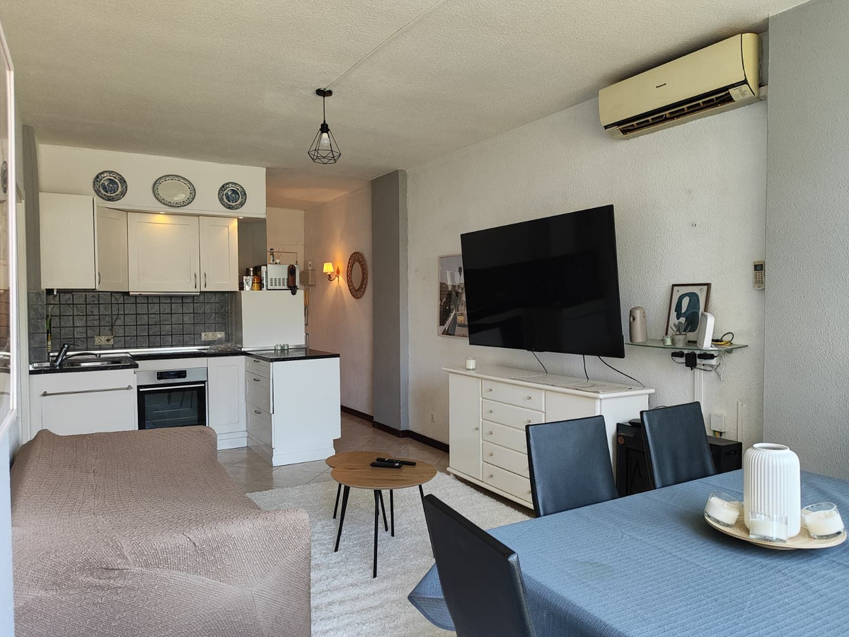 Middle Floor Apartment bilde 8