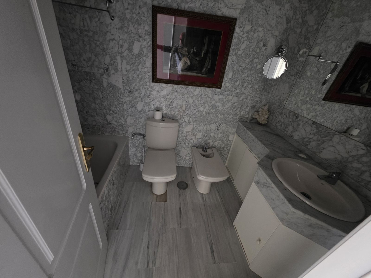Middle Floor Apartment bilde 15