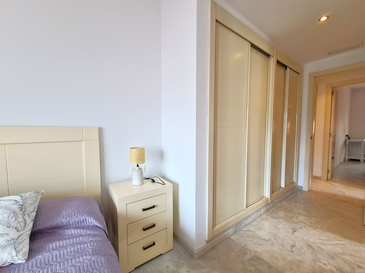 Middle Floor Apartment bilde 28