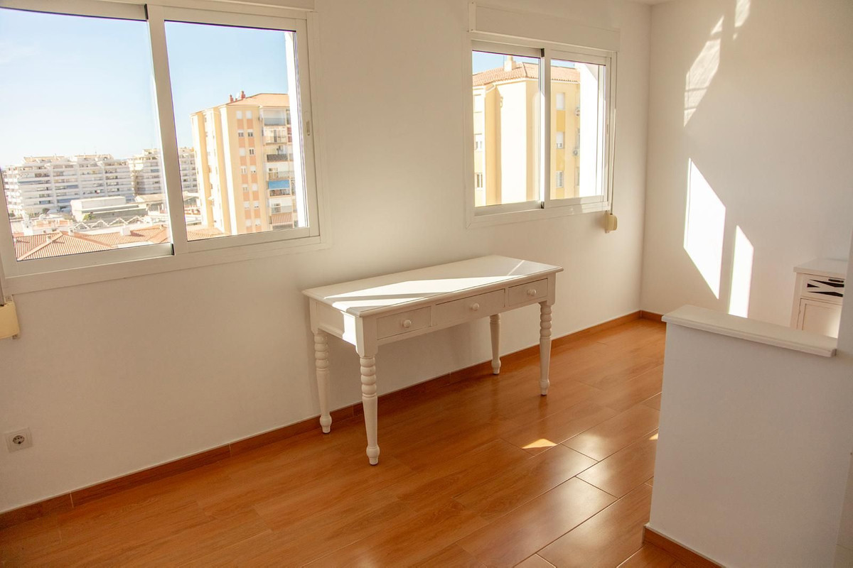 Middle Floor Apartment bilde 6