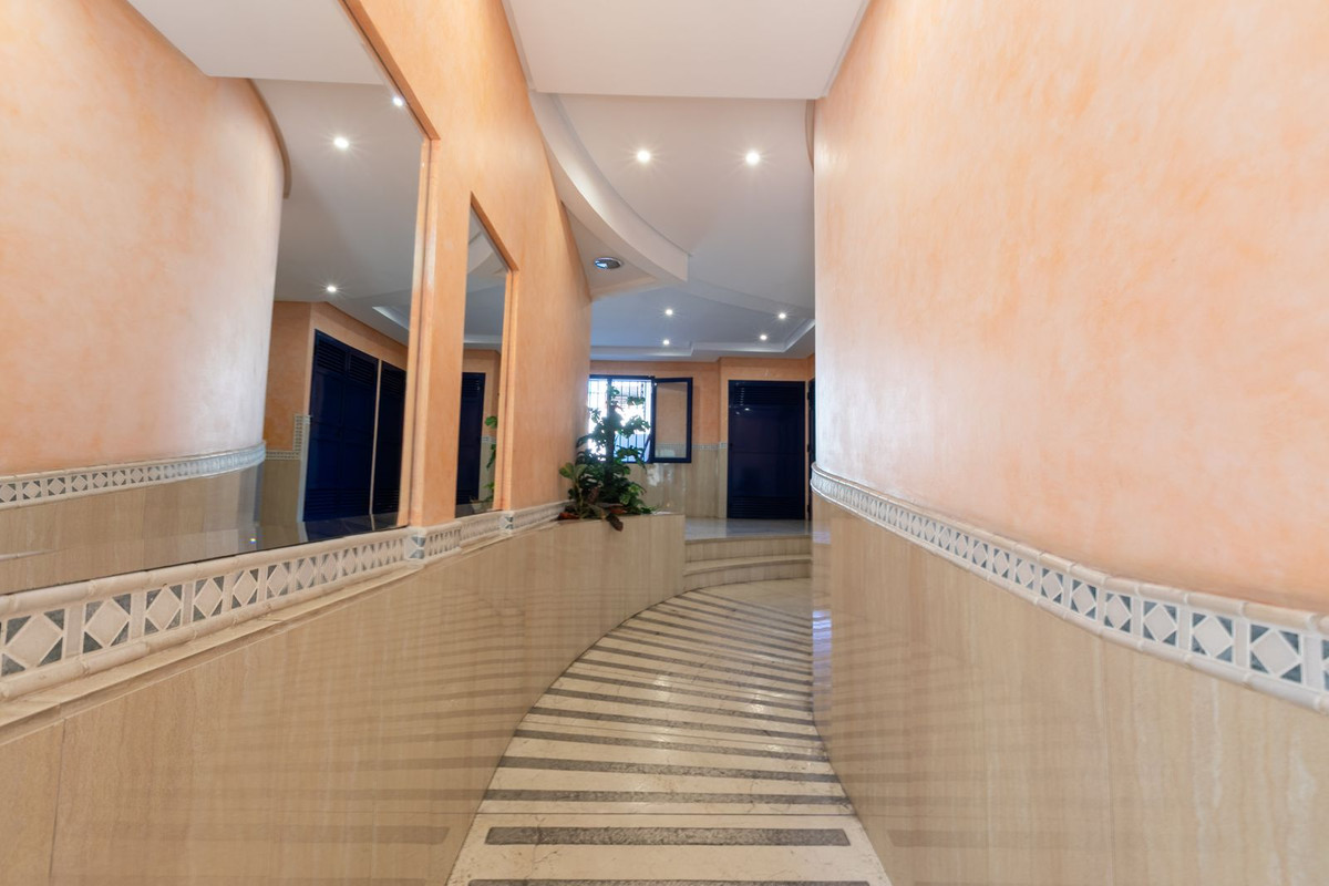 Middle Floor Apartment bilde 23