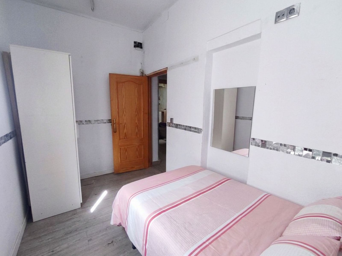 Middle Floor Apartment bilde 18