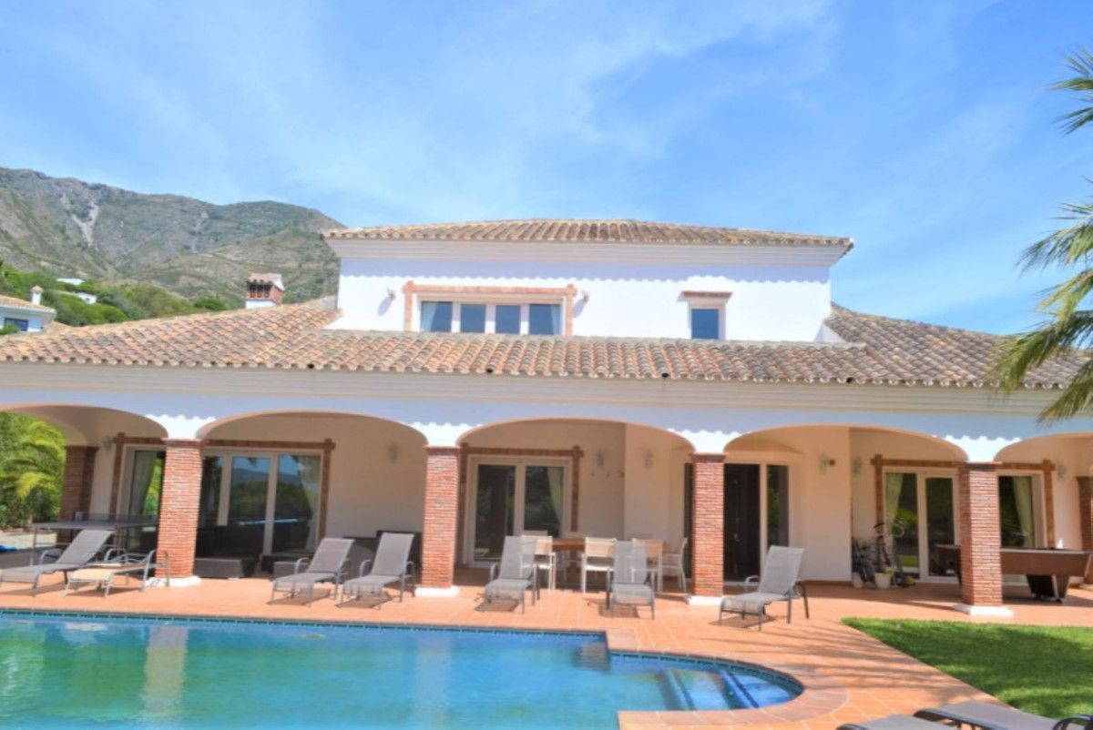 Detached Villa bilde 2