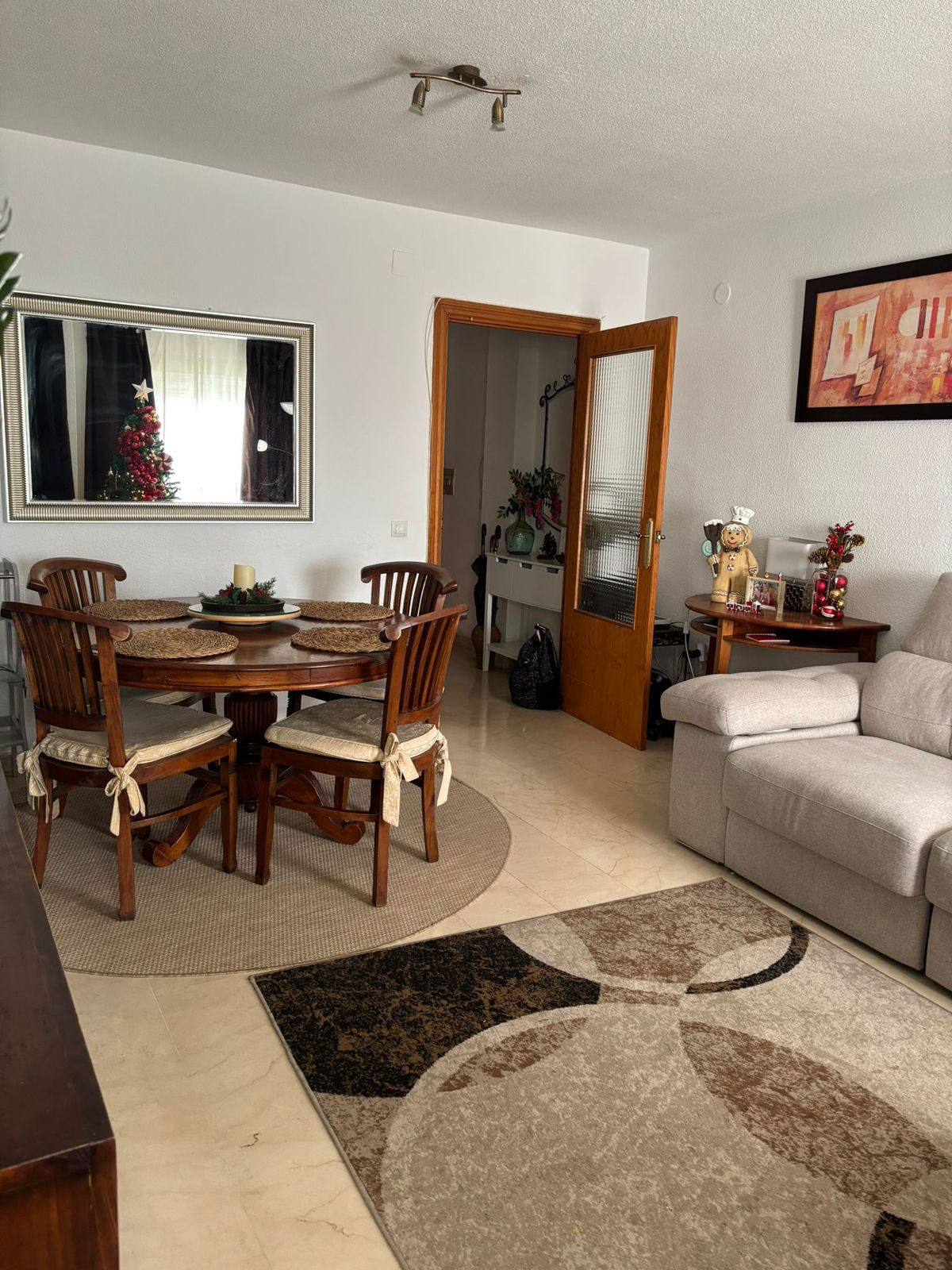Middle Floor Apartment bilde 3