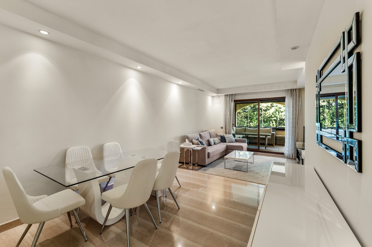 Middle Floor Apartment bilde 8