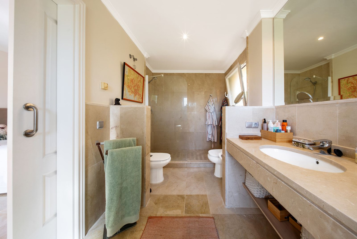 Middle Floor Apartment bilde 23