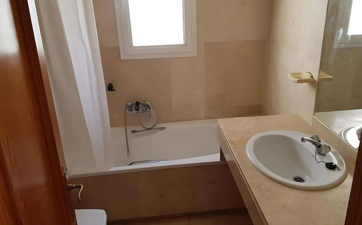Middle Floor Apartment bilde 15